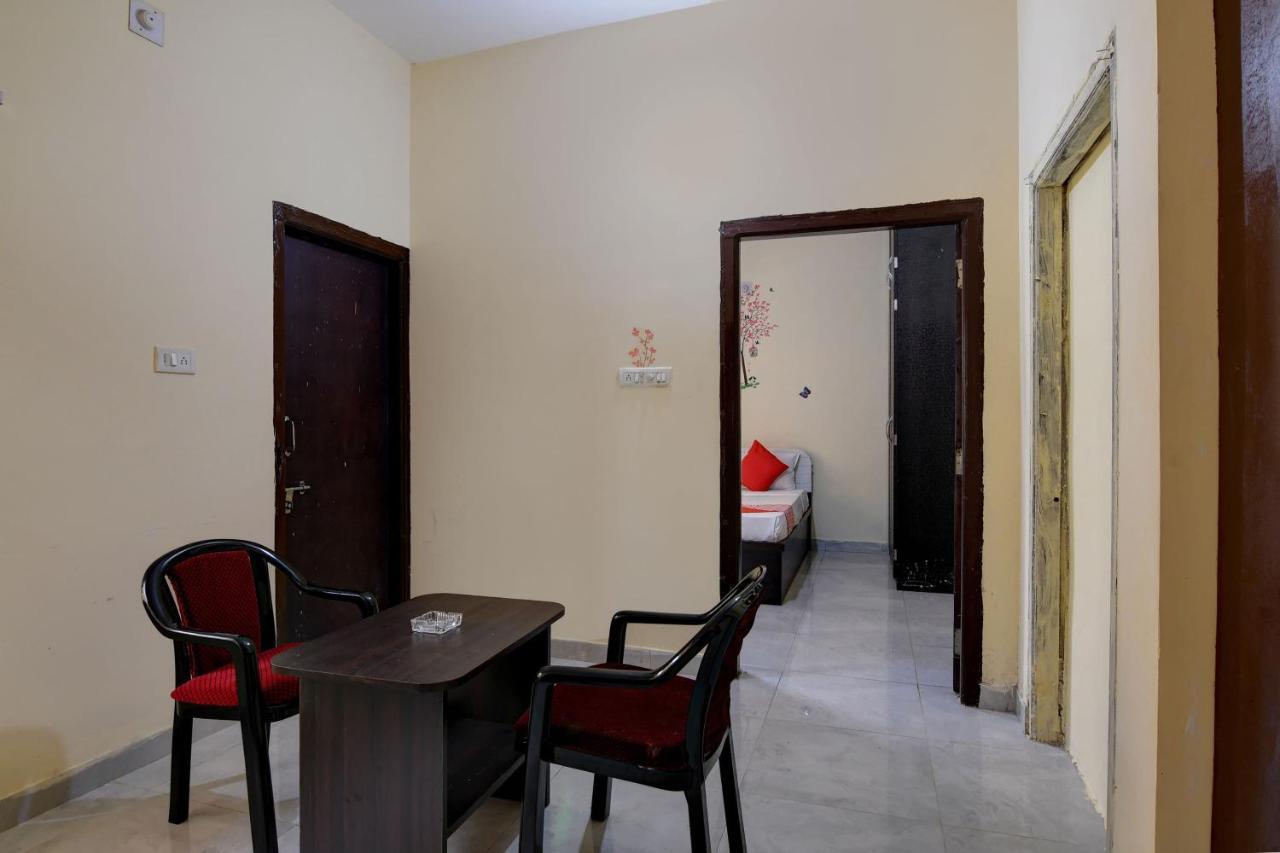 Hotel O Royal A Palace Bhubaneswar Buitenkant foto